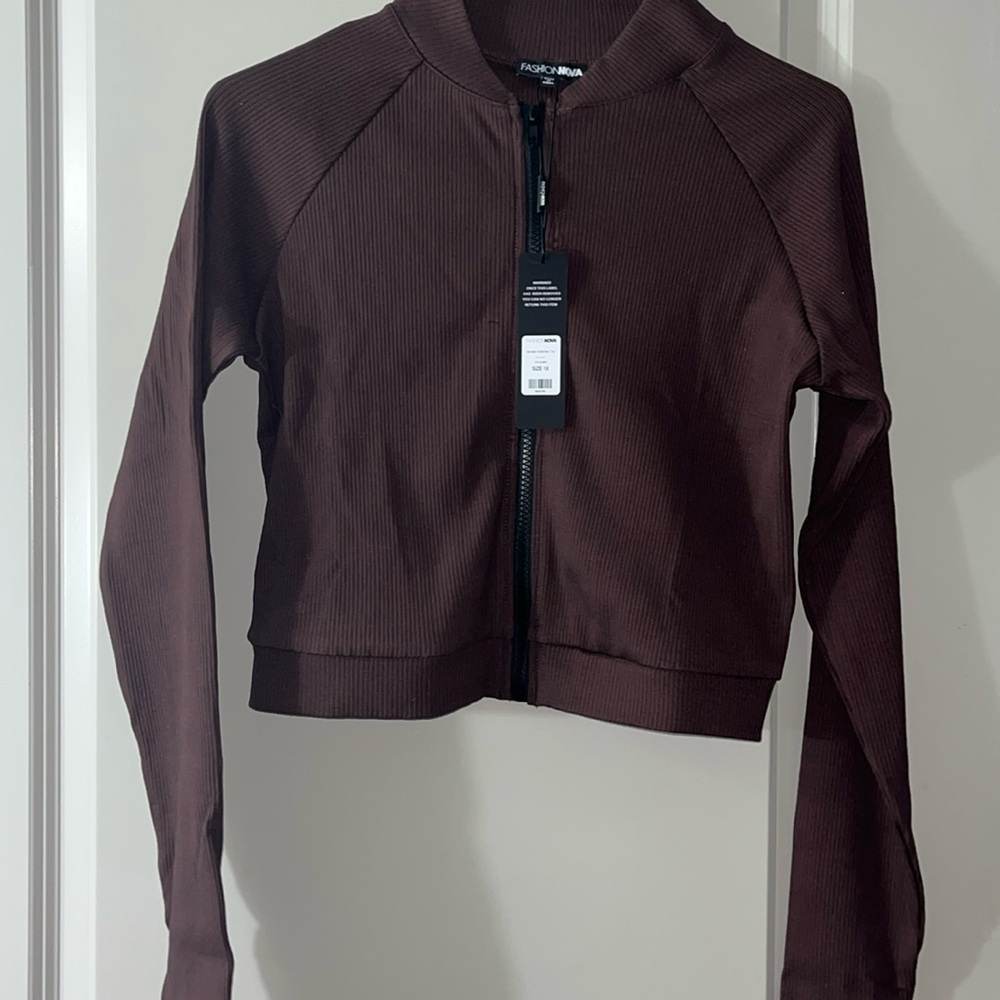 NWT snatched long sleeve zipper top